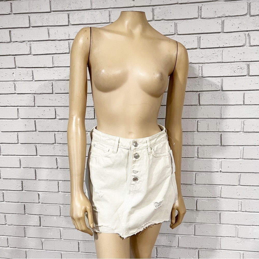 We the Free Women’s White‎ Denim Mini Skirt